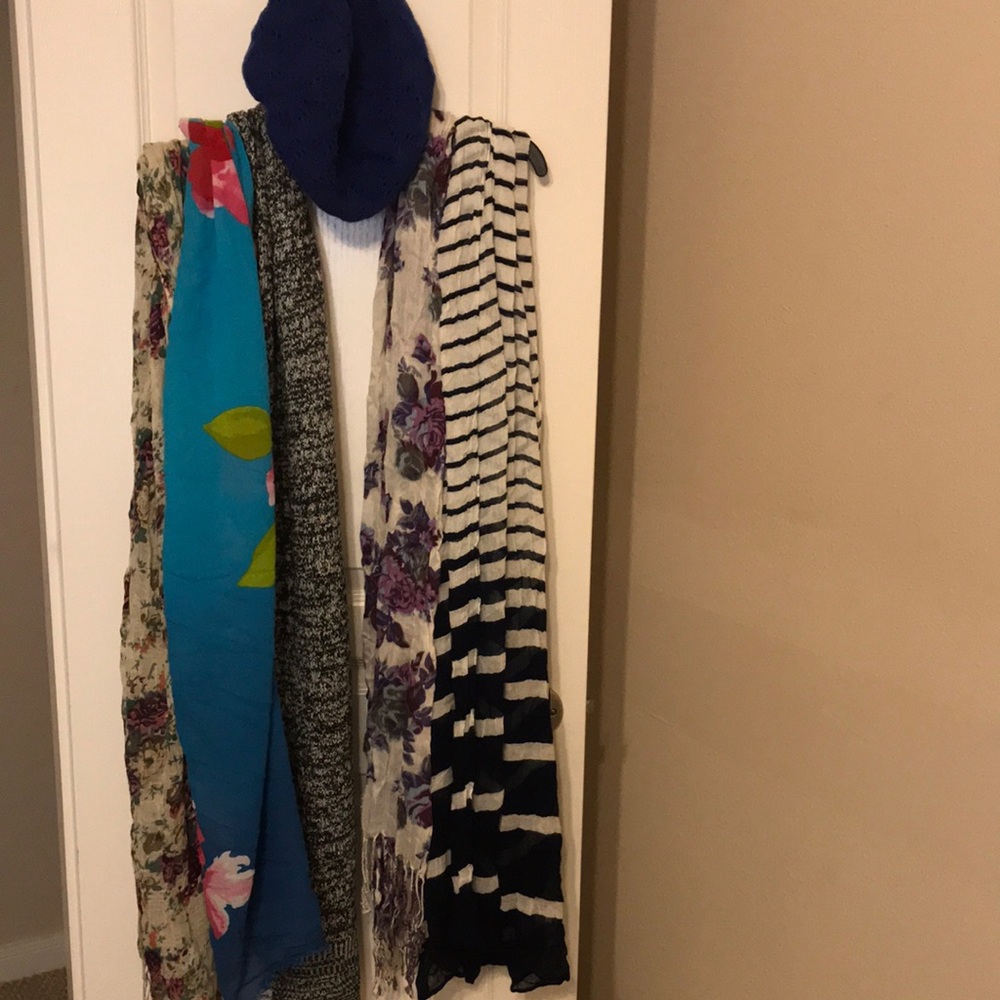 5 scarves and a knit beret